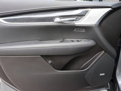 Certified 2021 Cadillac XT5 Premium Luxury image 10