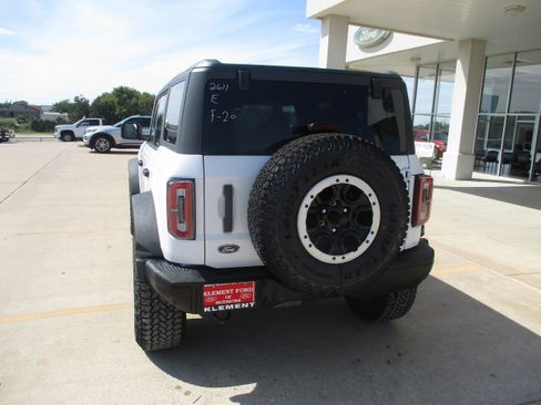 New 2025 Ford Bronco Badlands image 28