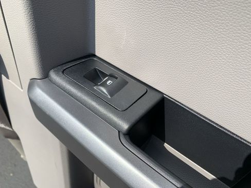 Used 2018 Ford F150 XLT AWD/4WD image 35