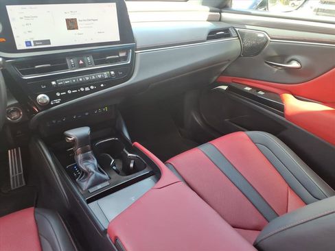 Used 2024 Lexus ES 350 F Sport w/ Accessory Package (Z2) image 24