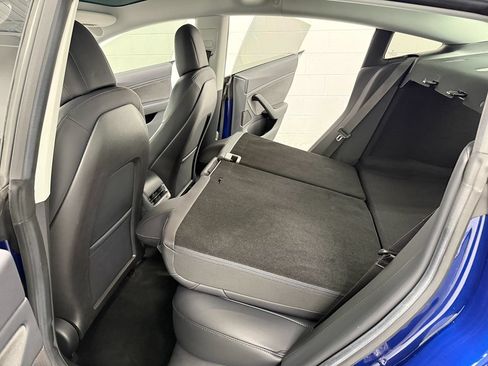 Used 2018 Tesla Model 3 Long Range RWD image 13