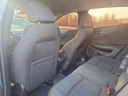 Used 2021 Chevrolet Malibu LT image 14