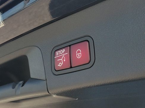 Certified 2023 Mercedes-Benz GLS 580 4MATIC image 6
