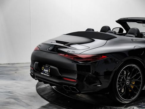 Used 2022 Mercedes-Benz SL 63 AMG 4MATIC image 20