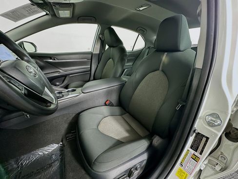 Used 2024 Toyota Camry LE image 21