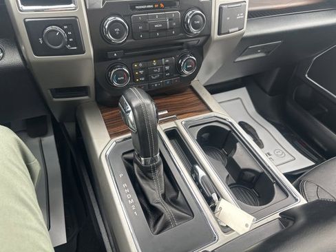 Used 2015 Ford F150 Lariat w/ Equipment Group 501A Mid image 36