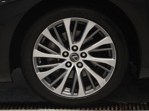 Used 2021 Lexus ES 350 ES 350 w/ Premium Package image 9