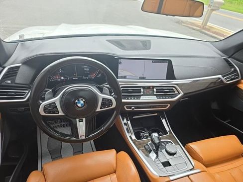 Used 2021 BMW X5 xDrive40i w/ M Sport Package AWD/4WD image 13