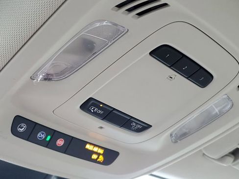 Used 2022 Buick Envision Essence w/ Technology Package I image 22