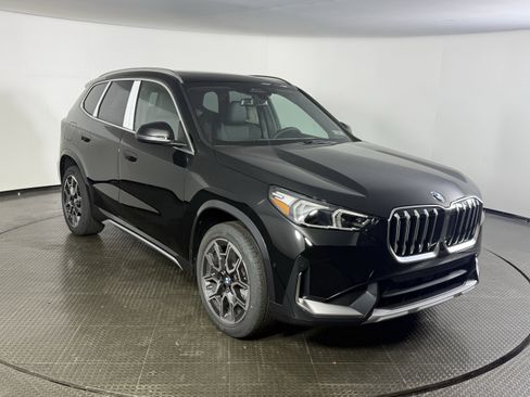 New 2026 BMW X1 xDrive28i w/ Convenience Package image 3