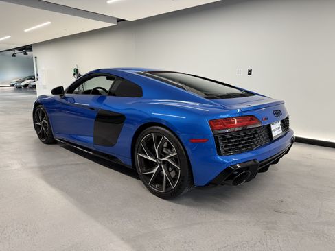 Used 2023 Audi R8 V10 performance w/ Premium Package RWD image 11