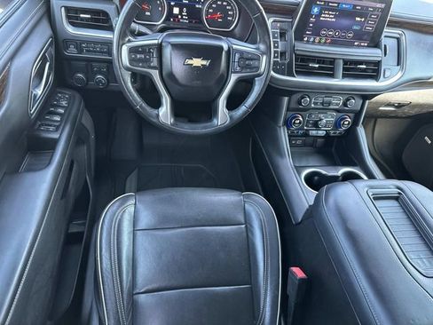 Used 2021 Chevrolet Tahoe Premier w/ Premium Package image 27