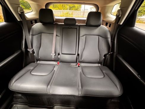 Used 2023 Kia Sportage EX AWD/4WD image 28