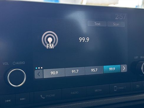 Used 2023 Honda CR-V Sport image 18
