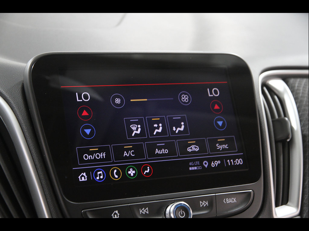 Used 2022 Chevrolet Malibu LT FWD image 13