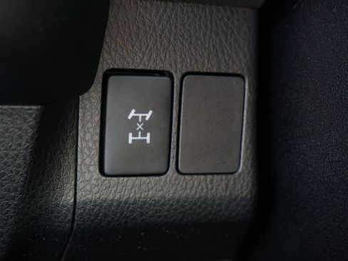 Used 2014 Toyota RAV4 XLE AWD/4WD image 28