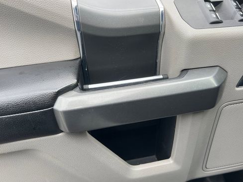 Used 2017 Ford F150 XLT w/ Equipment Group 301A Mid image 8