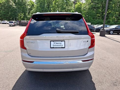Used 2023 Volvo XC90 B5 Plus AWD/4WD image 9