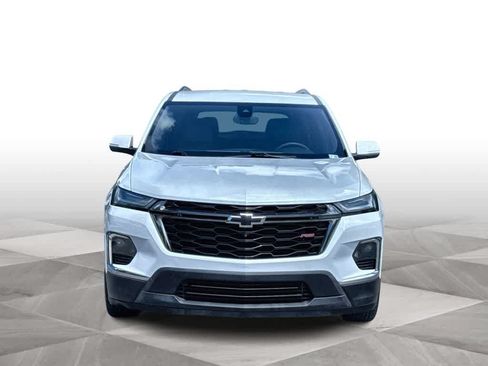 Used 2023 Chevrolet Traverse RS FWD image 3