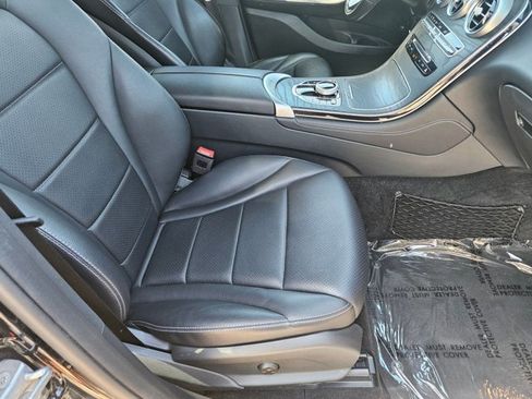 Used 2018 Mercedes-Benz GLC 300 4MATIC image 21