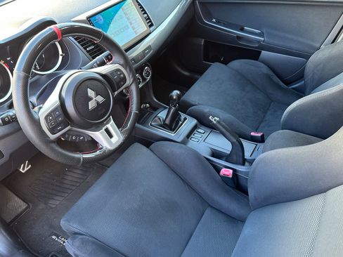 Used 2011 Mitsubishi Lancer Evolution GSR image 10