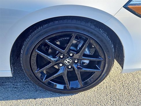 Certified 2025 Honda Civic Sport image 10