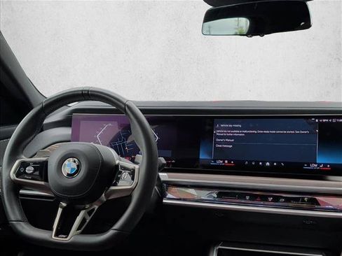 Used 2023 BMW 760i xDrive AWD/4WD image 20