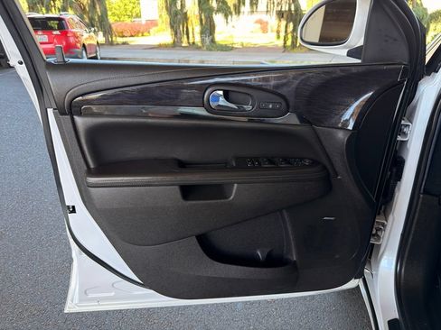 Used 2016 Buick Enclave Premium w/ Experience Buick Package AWD/4WD image 18