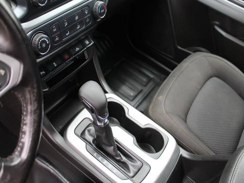 Used 2022 Chevrolet Colorado LT w/ Fleet Safety Package RWD image 14