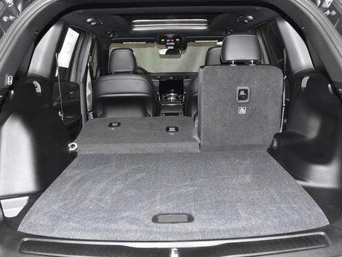 New 2025 Jeep Grand Cherokee Limited w/ Trailer Tow Package image 30