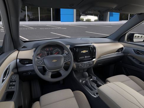 Used 2023 Chevrolet Traverse LS FWD image 16