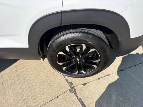 Used 2023 Chevrolet TrailBlazer LT w/ Convenience Package FWD image 24