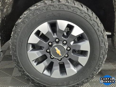 Used 2021 Chevrolet Silverado 2500 Custom w/ Custom Value Package image 23