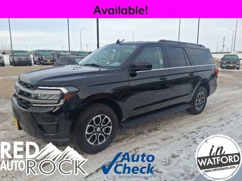 Used 2024 Ford Expedition Max XLT image 3