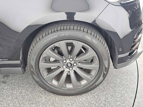 Used 2018 Land Rover Range Rover Velar R-Dynamic SE AWD/4WD image 9