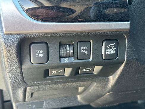 Used 2018 Subaru Forester 2.5i Limited image 15