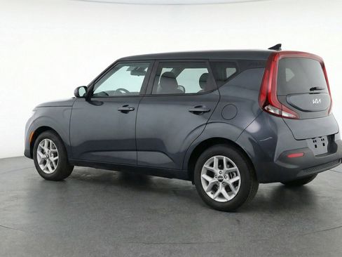 Used 2025 Kia Soul LX w/ LX Technology Package image 6