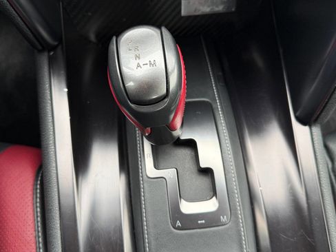 Used 2015 Nissan GT-R Black Edition image 41