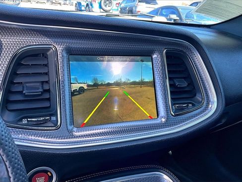 Used 2017 Dodge Challenger SRT Hellcat image 19