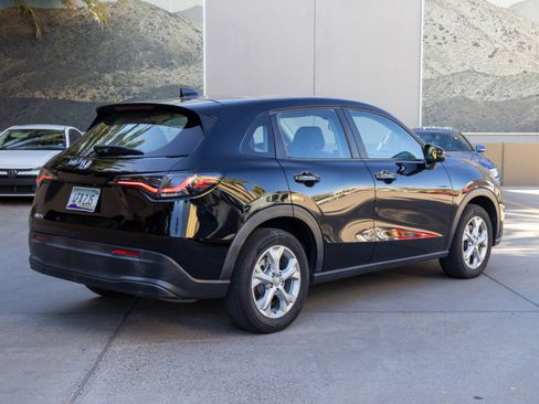 Used 2024 Honda HR-V LX image 6