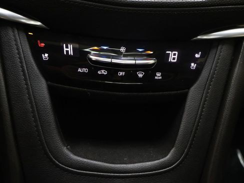 Used 2019 Cadillac XT5 Premium Luxury AWD/4WD image 24