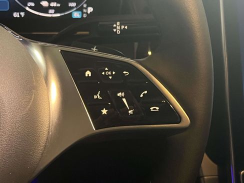 Used 2025 Mercedes-Benz GLC 350e 4MATIC image 22