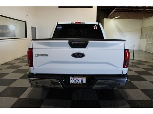 Used 2015 Ford F150 XLT w/ Equipment Group 302A Luxury image 7