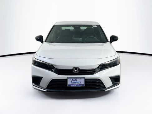 Used 2023 Honda Civic Sport image 2