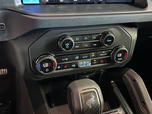 New 2026 Ford Bronco Raptor w/ Interior Carbon Fiber Pack AWD/4WD image 24