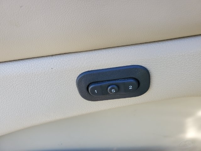 Used 2018 Jeep Grand Cherokee Limited AWD/4WD image 7
