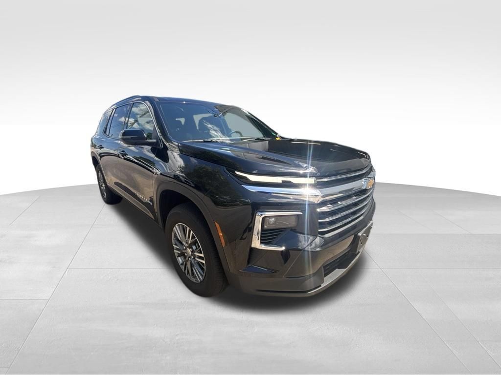 Used 2026 Chevrolet Traverse LT AWD/4WD image 9