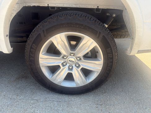 Used 2020 Ford F150 Platinum w/ Equipment Group 701A Luxury AWD/4WD image 16