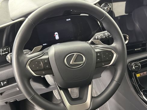 Used 2025 Lexus NX 350h AWD w/ Accessory Package (2T) image 9