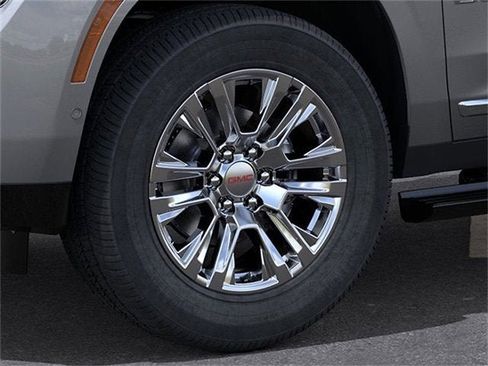 New 2026 GMC Yukon Denali w/ Sun & Power Step Package image 9
